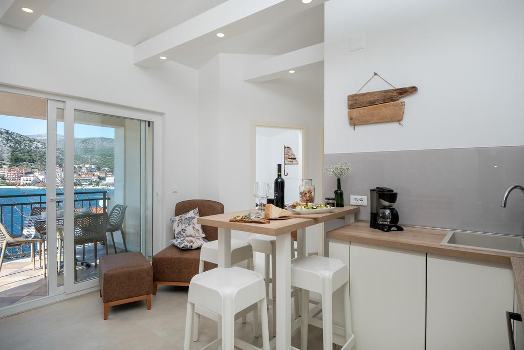 Arka Trogir Apartments - เซเกต วรันยีชา ภายนอก รูปภาพ