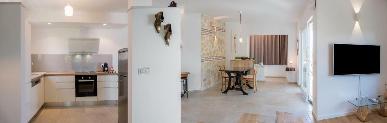 Arka Trogir Apartments - เซเกต วรันยีชา ภายนอก รูปภาพ